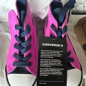 Brand NWT Little girl converse sneakers